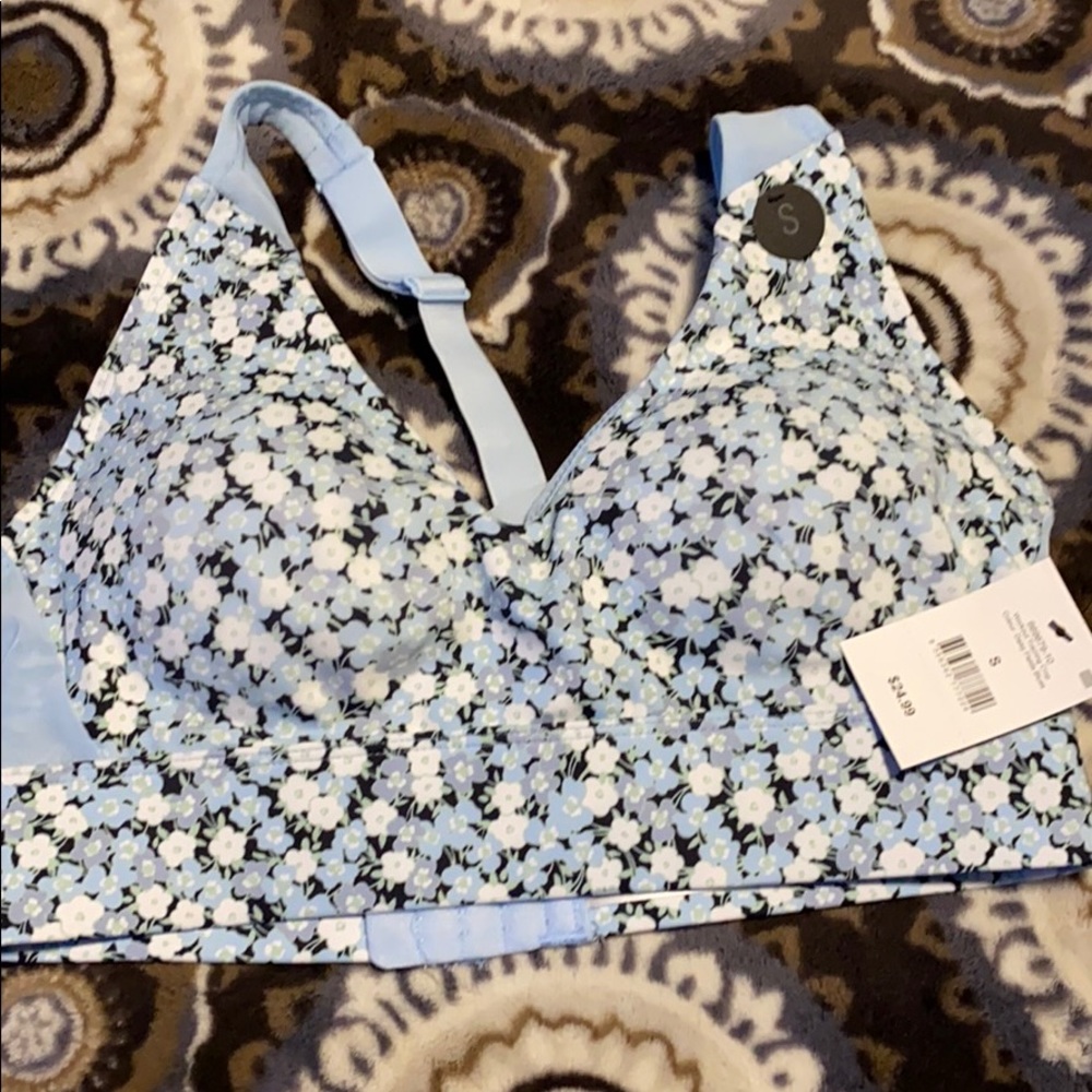 Sports bra